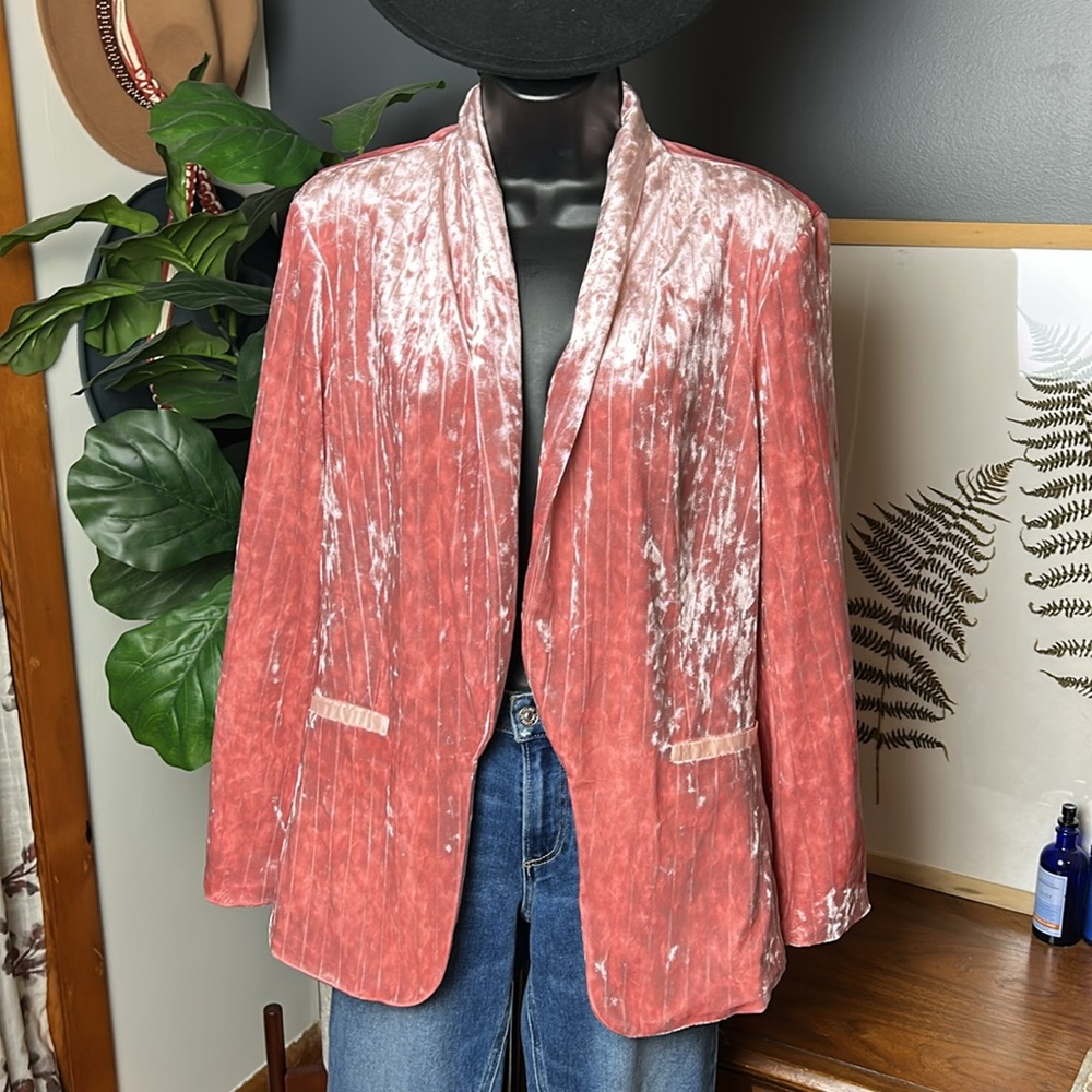 VENUS Pink Crushed Velvet Blazer Size 10 - Picture 2 of 5